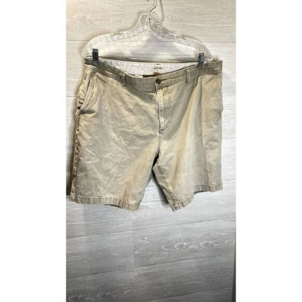 Dockers Mens Beige Casual Cotton Twill Flat-Front Shorts With‎ Button Closure